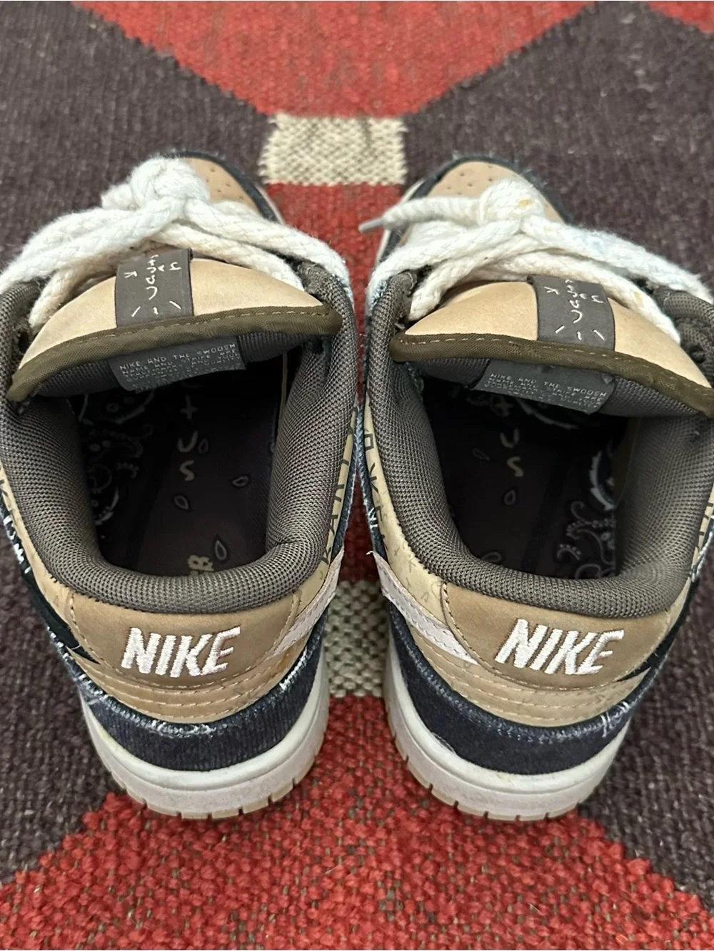 TRAVIS SCOTT X NIKE DUNK LOW ‘CACTUS JACK’